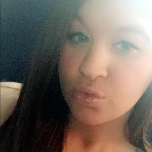 Meet your Posher, Rhandi